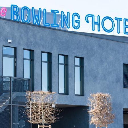 The Bowling Hotel Grens Bagian luar foto
